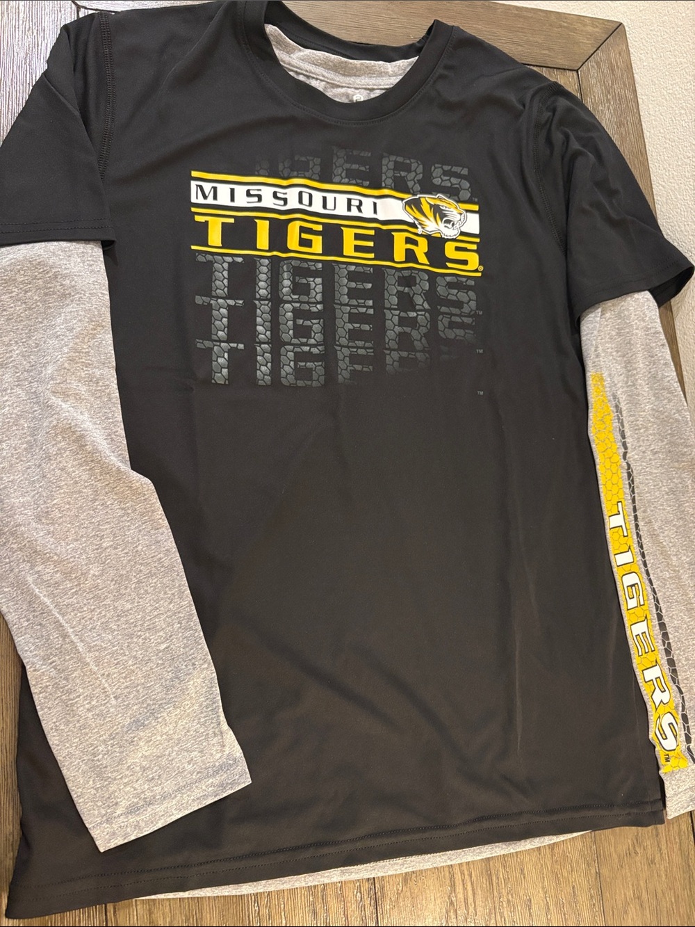 NWT Lot of 2x [Gen2] Missouri Tigers NCAA Long/Short-Sleeve Shirts Youth L 14/16 - Picture 6 of 15